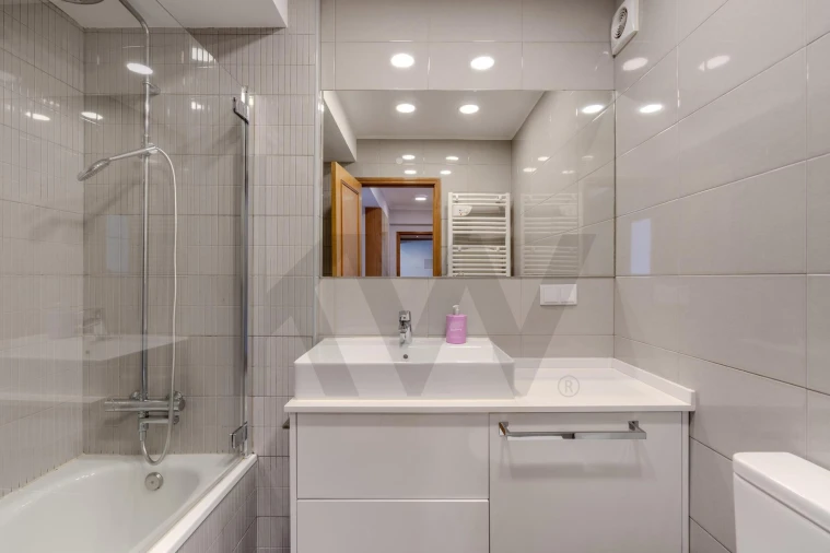Apartamento T3 para Arrendamento em Oeiras e São Julião da Barra, Paço de Arcos e Caxias Foto 16