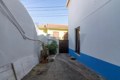 Moradia T3 para Venda em Dois Portos e Runa