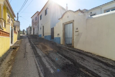 Moradia T3 para Venda em Dois Portos e Runa
