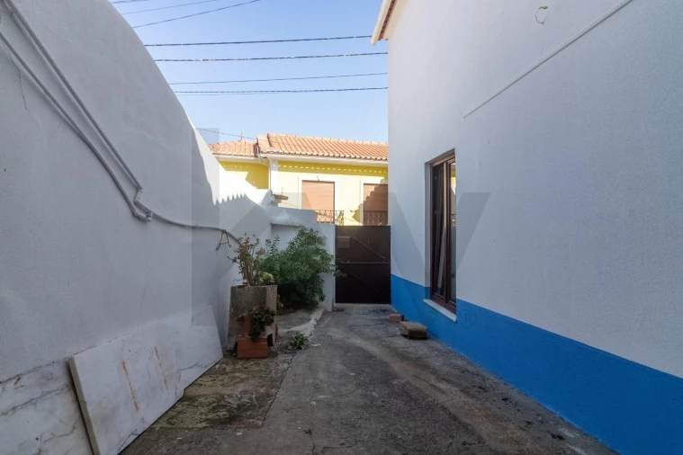 Moradia T3 para Venda em Dois Portos e Runa Foto 34