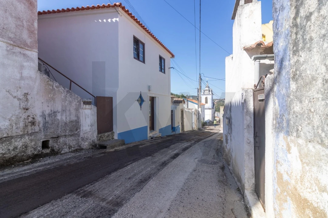 Moradia T3 para Venda em Dois Portos e Runa Foto 2