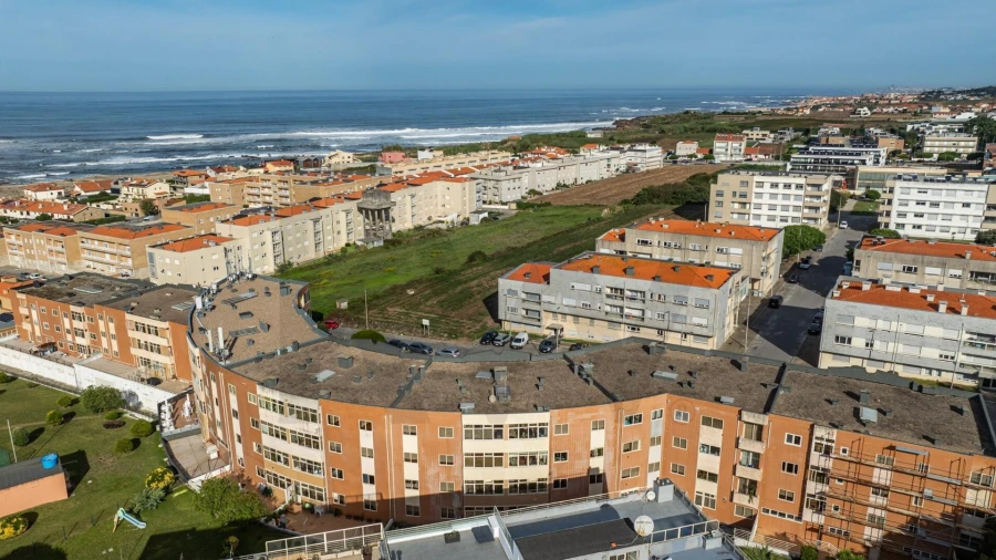 Apartamento T3 para Arrendamento em Labruge Foto 9