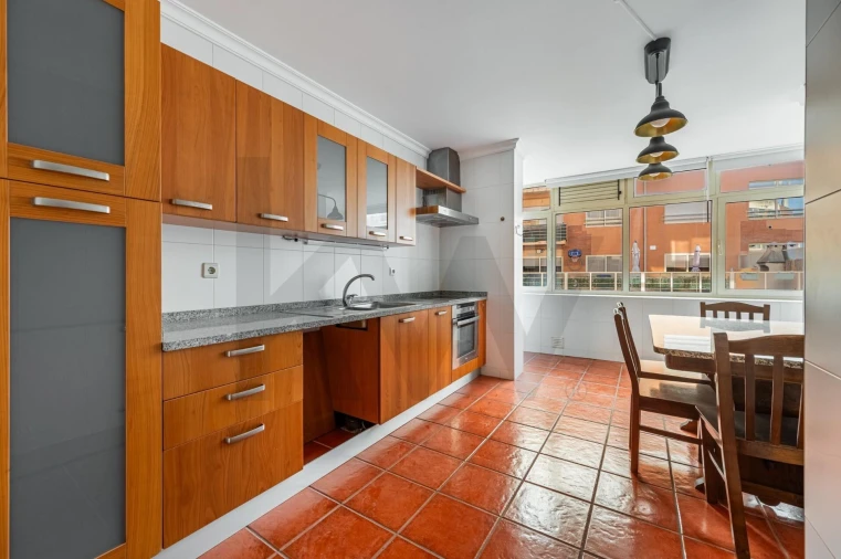 Apartamento T3 para Arrendamento em Labruge Foto 3