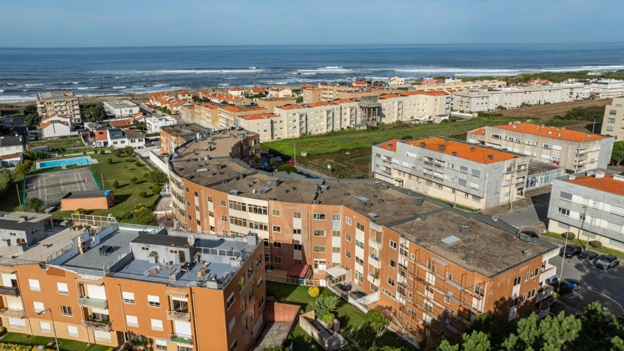 Apartamento T3 para Arrendamento em Labruge Foto 18
