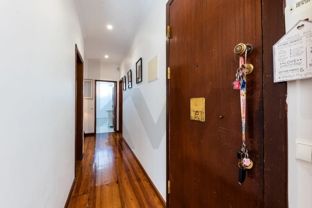 Apartamento T2 para Venda em Penha de França Foto 12