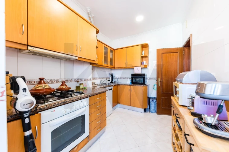 Apartamento T2 para Venda em Penha de França Foto 27
