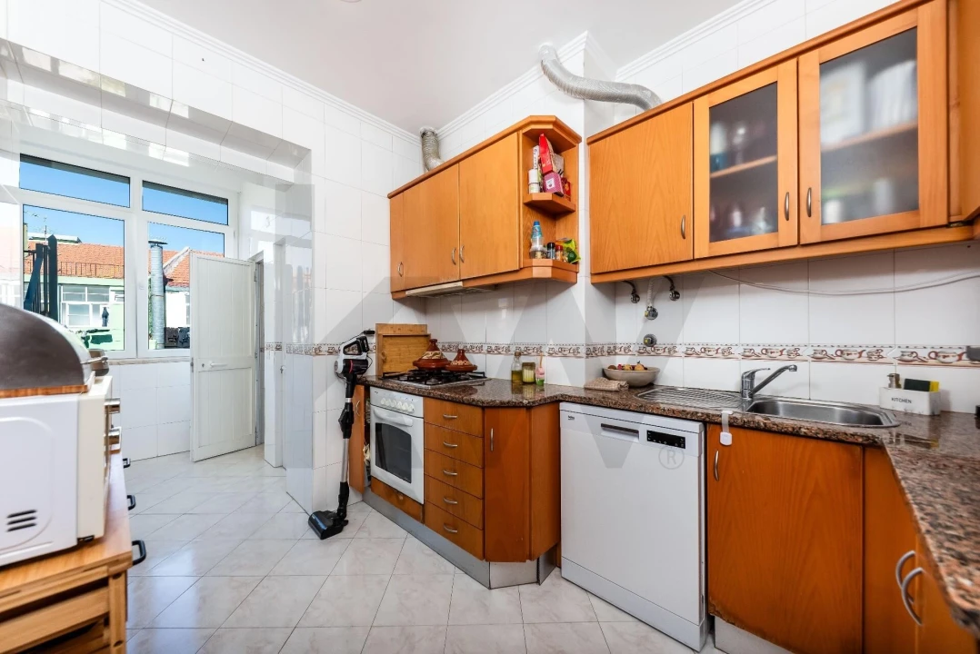 Apartamento T2 para Venda em Penha de França Foto 25