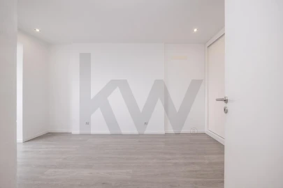 Apartamento T4 para Venda em Santo Antonio dos Olivais