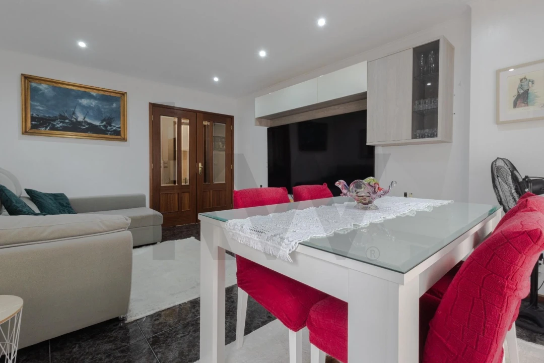 Apartamento T1 para Arrendamento em Santa Marinha e São Pedro da Afurada Foto 10