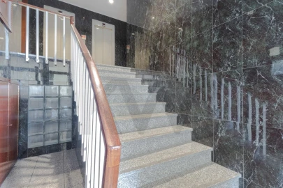 Apartamento T1 para Arrendamento em Santa Marinha e São Pedro da Afurada