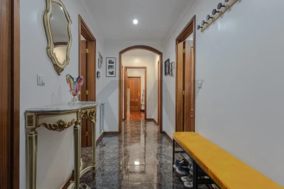 Apartamento T1 para Arrendamento em Santa Marinha e São Pedro da Afurada