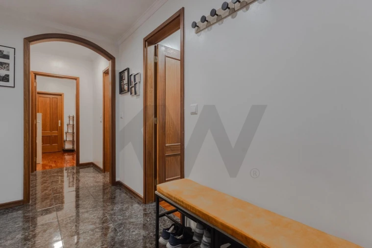Apartamento T1 para Arrendamento em Santa Marinha e São Pedro da Afurada Foto 2