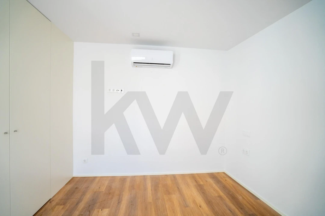 Apartamento T1 para Venda em Bonfim Foto 9