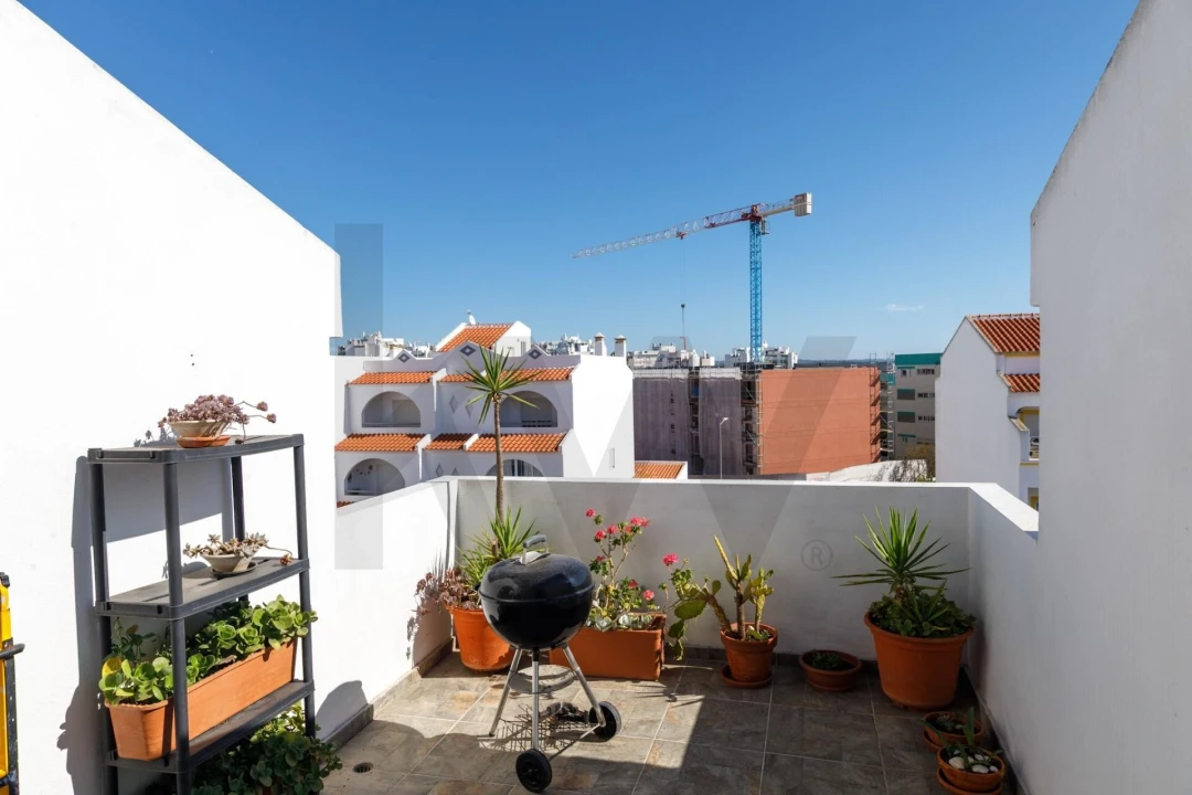 Apartamento T2 para Venda em Portimão Foto 35