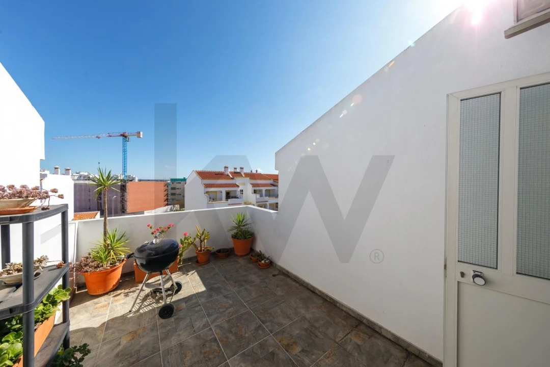 Apartamento T2 para Venda em Portimão Foto 36