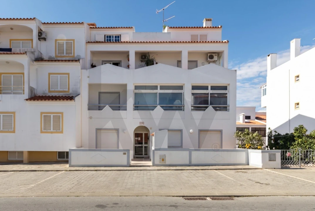 Apartamento T2 para Venda em Portimão Foto 1