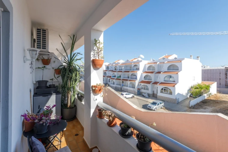 Apartamento T2 para Venda em Portimão Foto 6