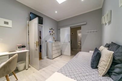 Apartamento T5 para Venda em Campo de Ourique