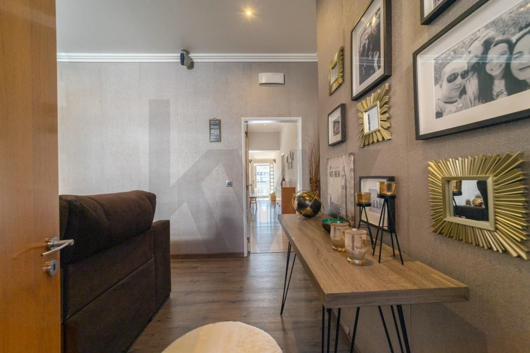 Apartamento T5 para Venda em Campo de Ourique Foto 10