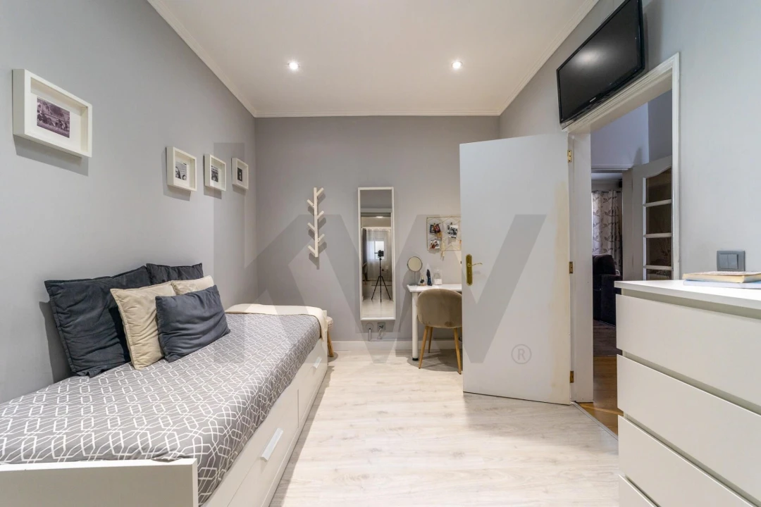 Apartamento T5 para Venda em Campo de Ourique Foto 24