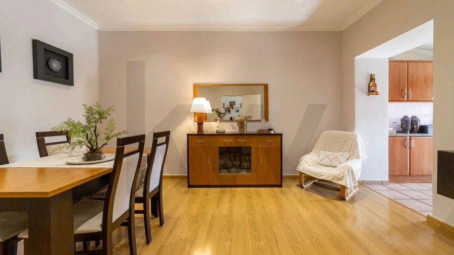 Apartamento T5 para Venda em Campo de Ourique