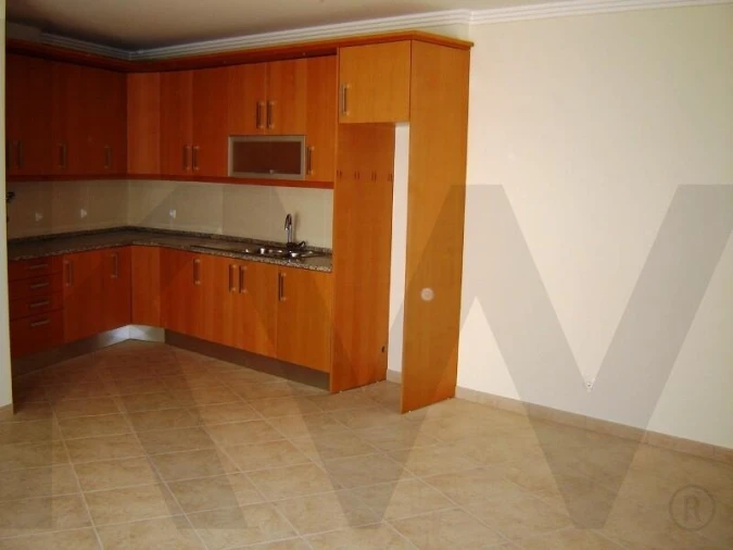 Apartamento T2 para Arrendamento em Ericeira Foto 3