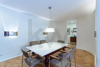 Apartamento T4 para Venda em Avenidas Novas