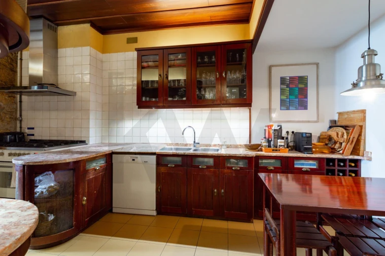 Apartamento T4 para Venda em Avenidas Novas Foto 30