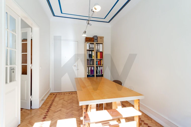 Apartamento T4 para Venda em Avenidas Novas Foto 14