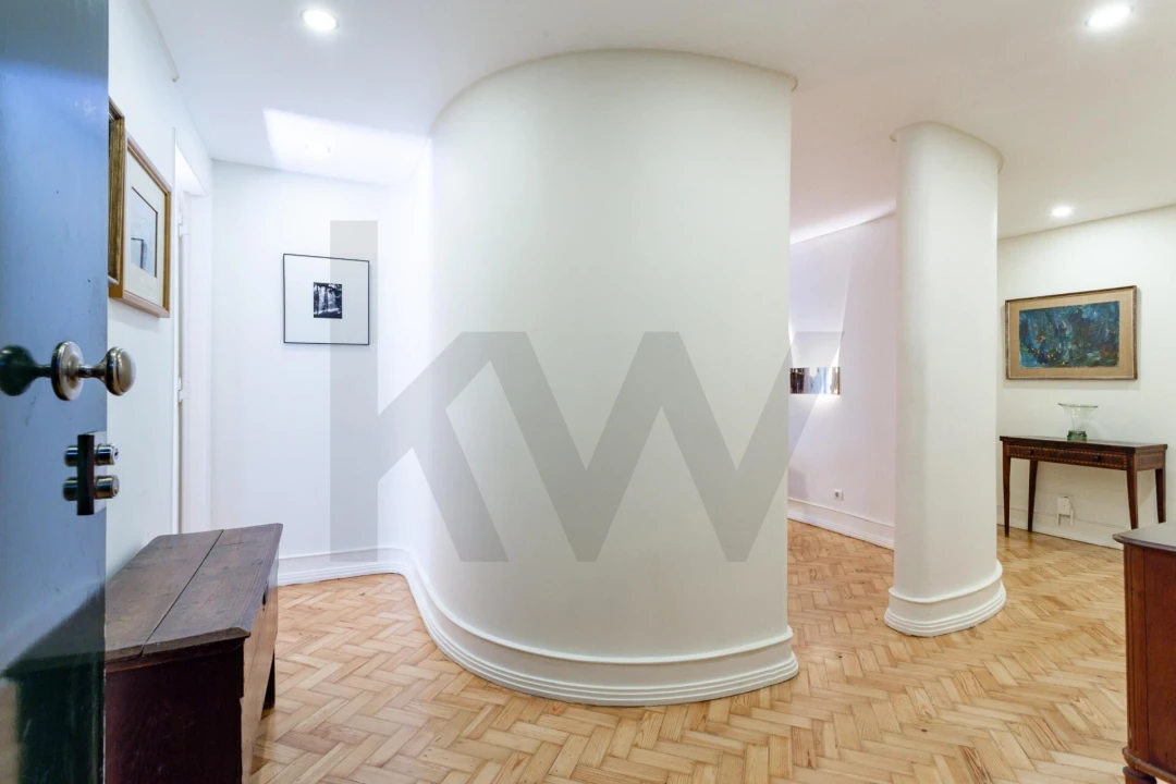Apartamento T4 para Venda em Avenidas Novas Foto 9