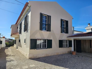 Moradia T4 para Venda em Alcabideche