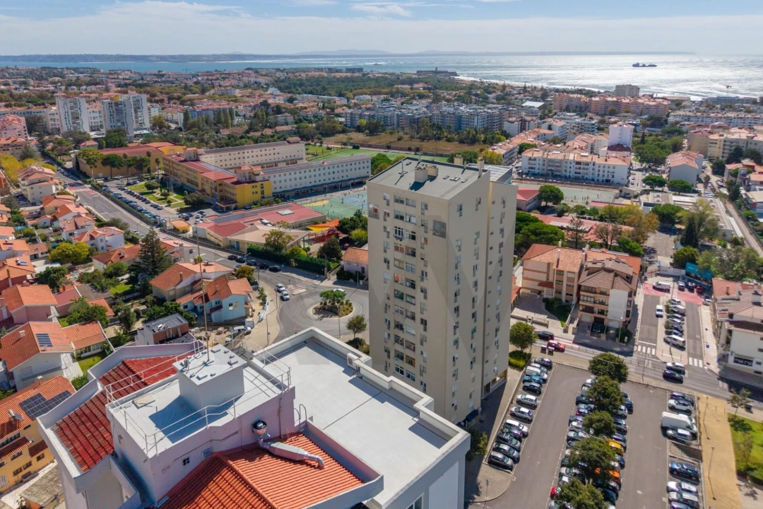 Apartamento T2 para Venda em Carcavelos e Parede Foto 27
