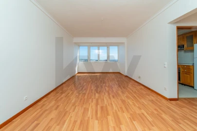 Apartamento T2 para Venda em Carcavelos e Parede