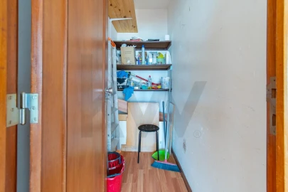 Apartamento T2 para Venda em Carcavelos e Parede