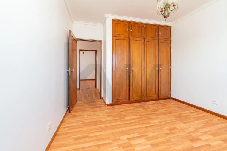 Apartamento T2 para Venda em Carcavelos e Parede Foto 14