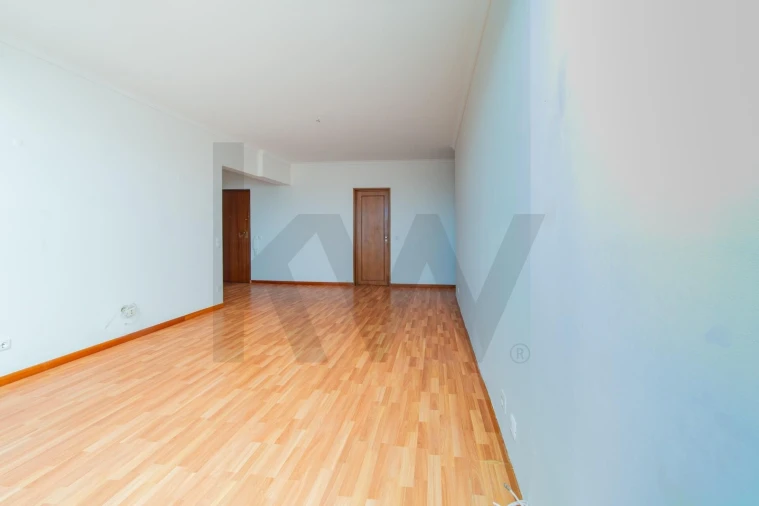 Apartamento T2 para Venda em Carcavelos e Parede Foto 10
