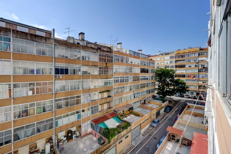 Apartamento T2 para Venda em Amora Foto 24