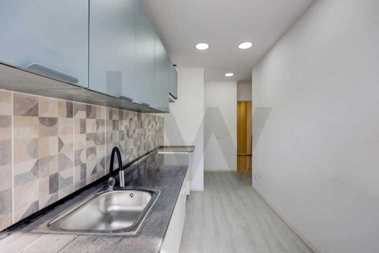 Apartamento T2 para Venda em Amora Foto 17