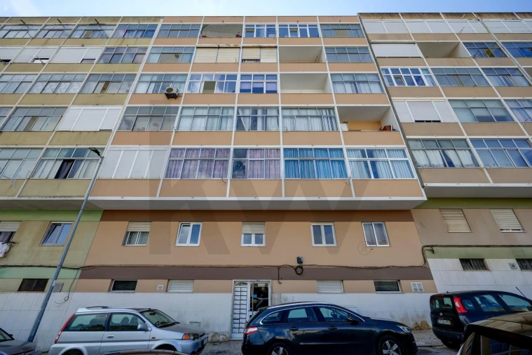 Apartamento T2 para Venda em Amora Foto 25