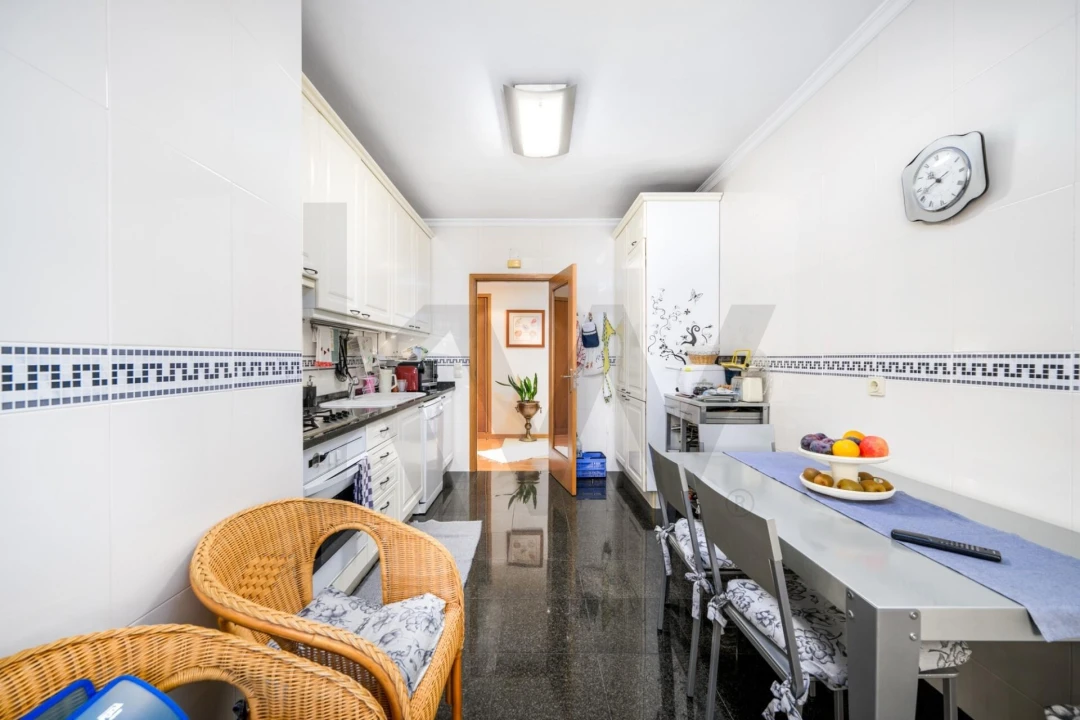 Apartamento T3 para Venda em Mafamude e Vilar do Paraíso Foto 12