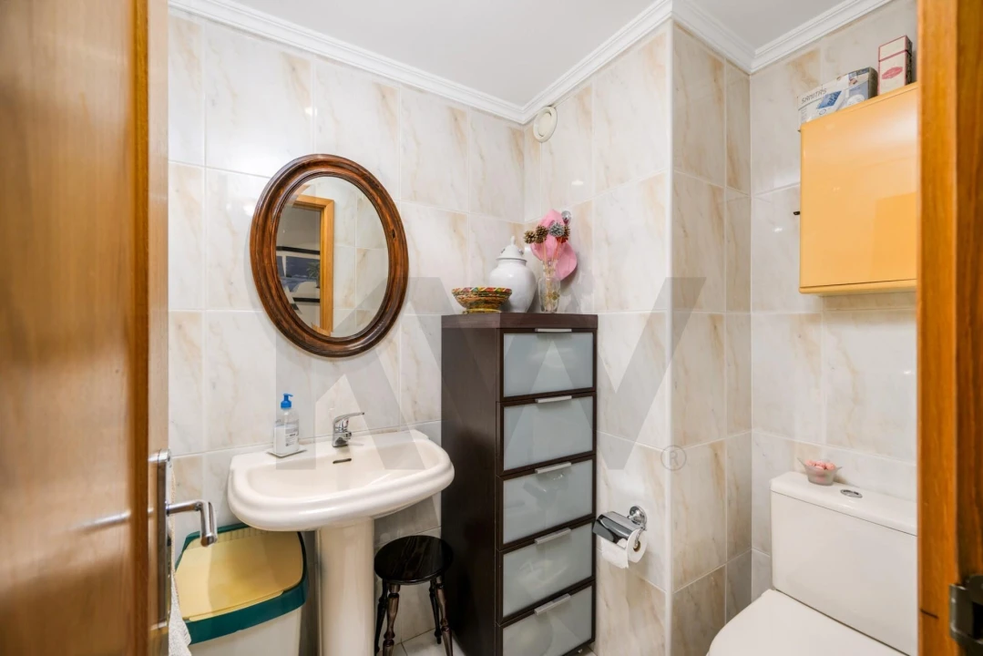 Apartamento T3 para Venda em Mafamude e Vilar do Paraíso Foto 23