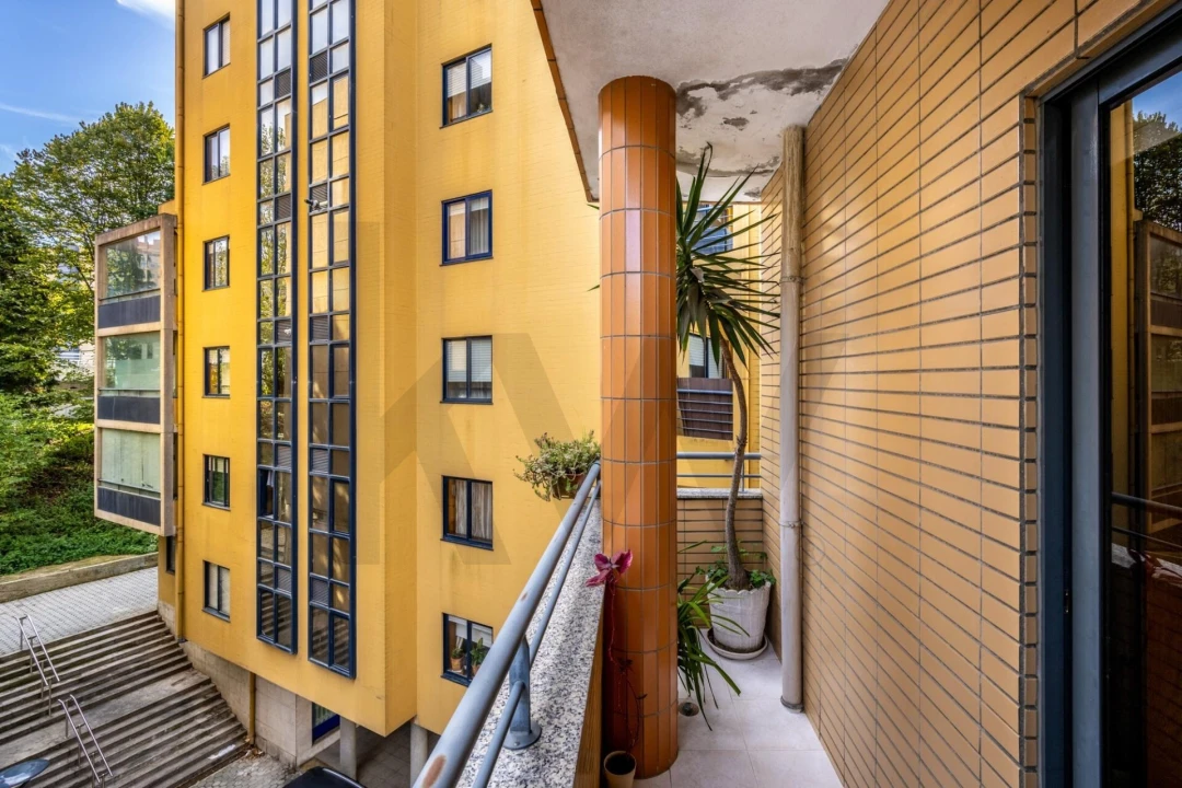 Apartamento T3 para Venda em Mafamude e Vilar do Paraíso Foto 8