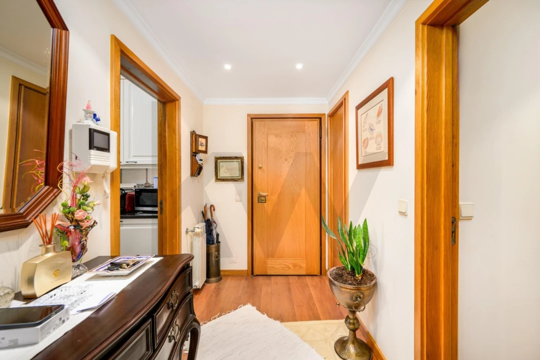 Apartamento T3 para Venda em Mafamude e Vilar do Paraíso Foto 3