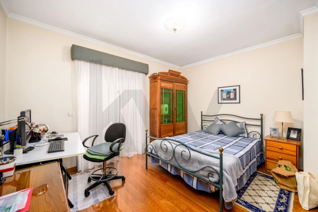 Apartamento T3 para Venda em Mafamude e Vilar do Paraíso Foto 17