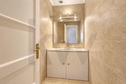 Apartamento T5 para Venda em Avenidas Novas