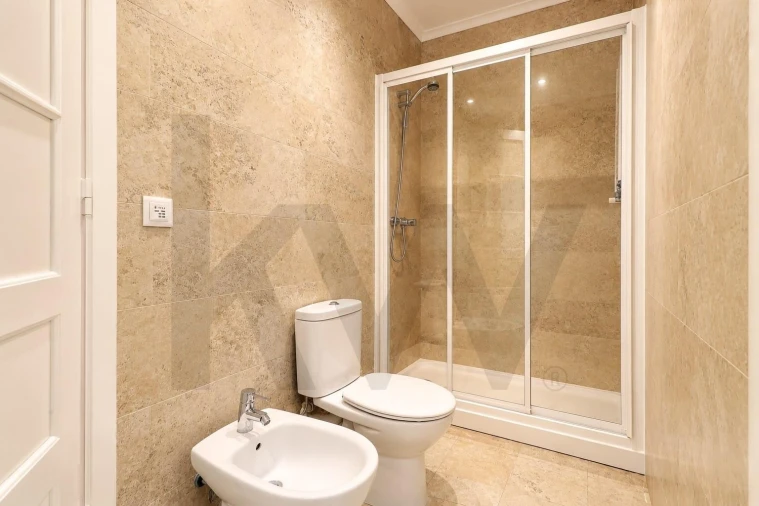 Apartamento T5 para Venda em Avenidas Novas Foto 22