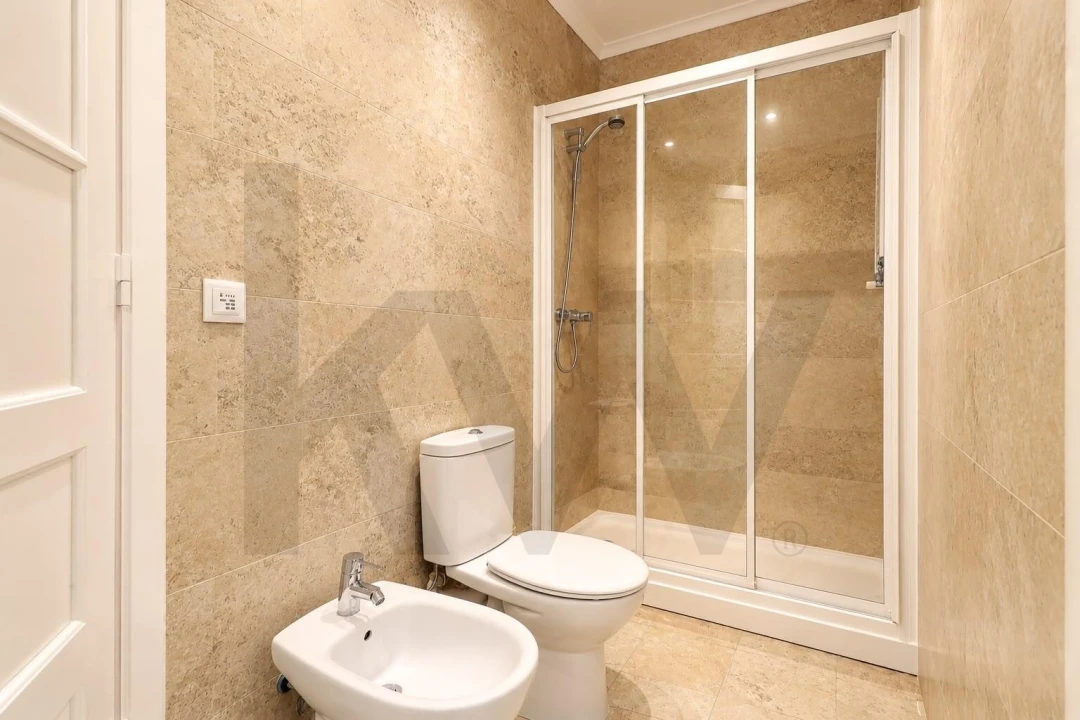 Apartamento T5 para Venda em Avenidas Novas Foto 22