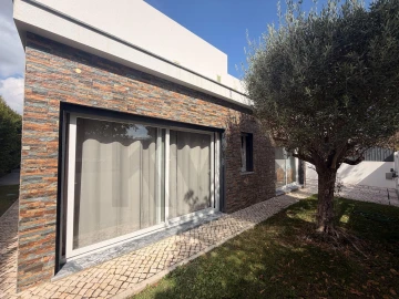 Moradia T1 para Venda em Azeitão (São Lourenço e São Simão)