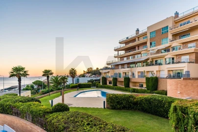 Apartamento T2 para Venda em Oeiras e São Julião da Barra, Paço de Arcos e Caxias