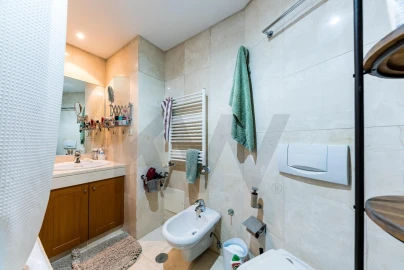 Apartamento T2 para Venda em Oeiras e São Julião da Barra, Paço de Arcos e Caxias